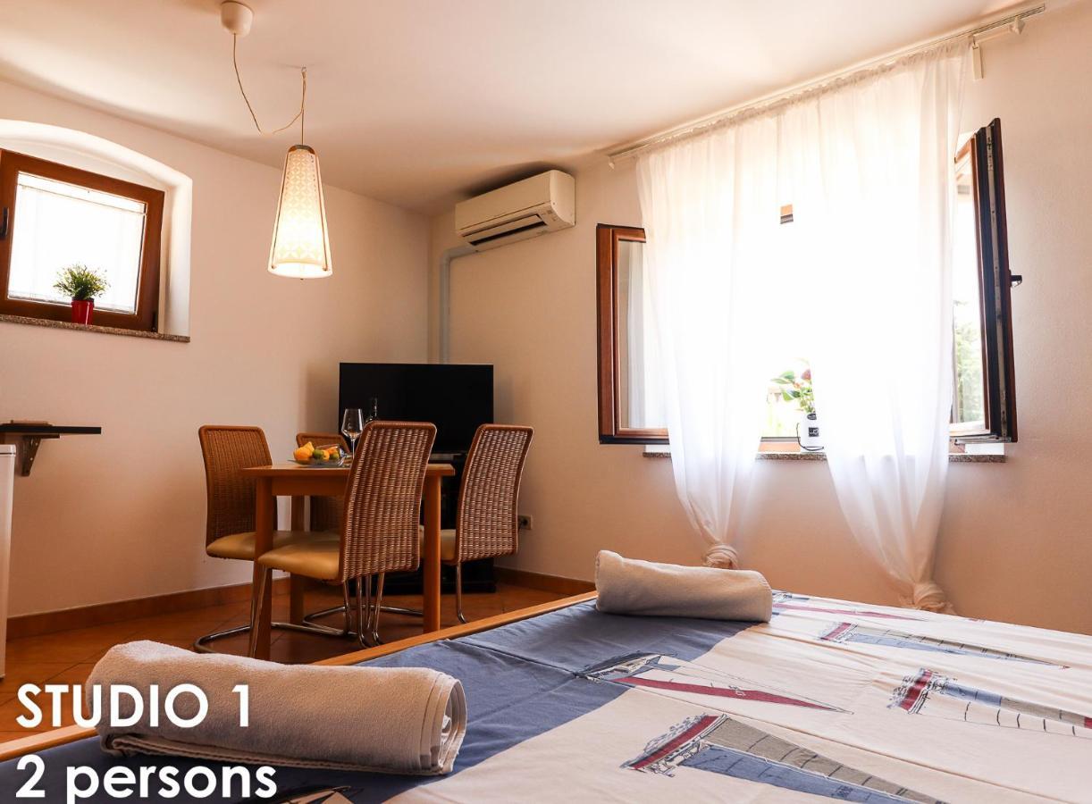 Glamour Apartments Врсар Экстерьер фото